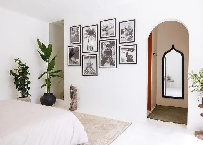 Gila - 2br With Pool & Rooftop チャングー