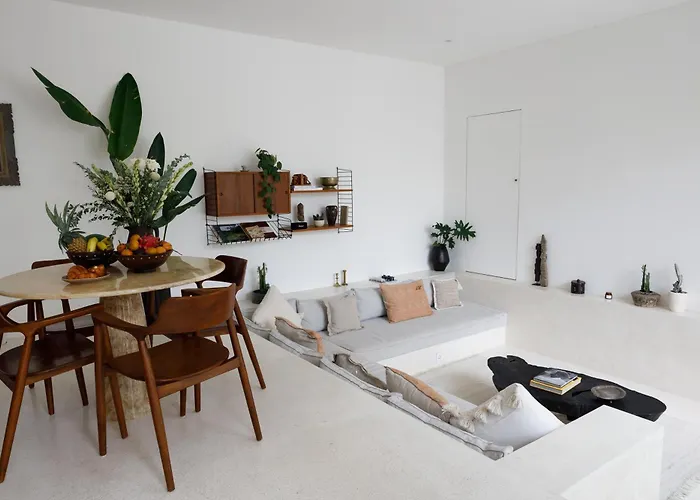 Gila - 2br With Pool & Rooftop