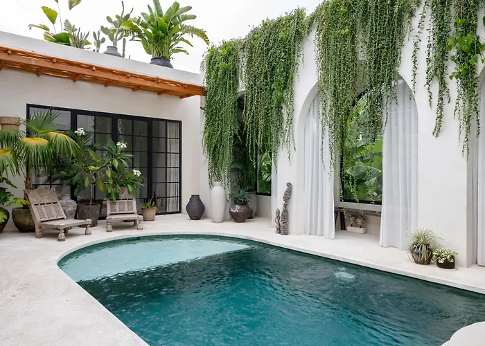 Gila - 2br With Pool & Rooftop