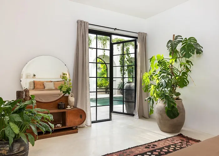Gila - 2br With Pool & Rooftop *