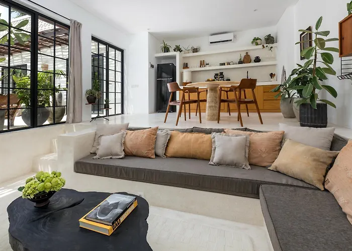 Gila - 2br With Pool & Rooftop ヴィラ *