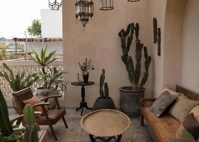 Gila - 2br With Pool & Rooftop