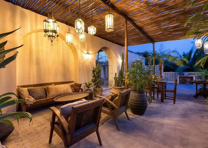 Gila - 2br With Pool & Rooftop チャングー