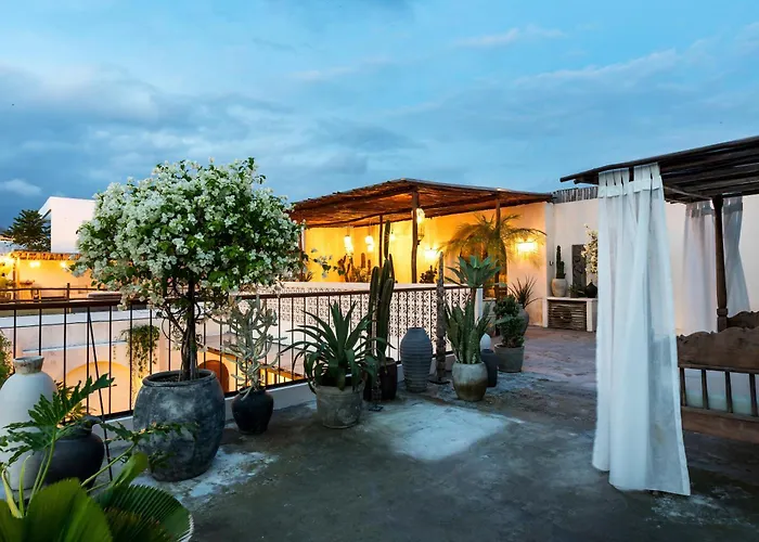 Gila - 2br With Pool & Rooftop ヴィラ